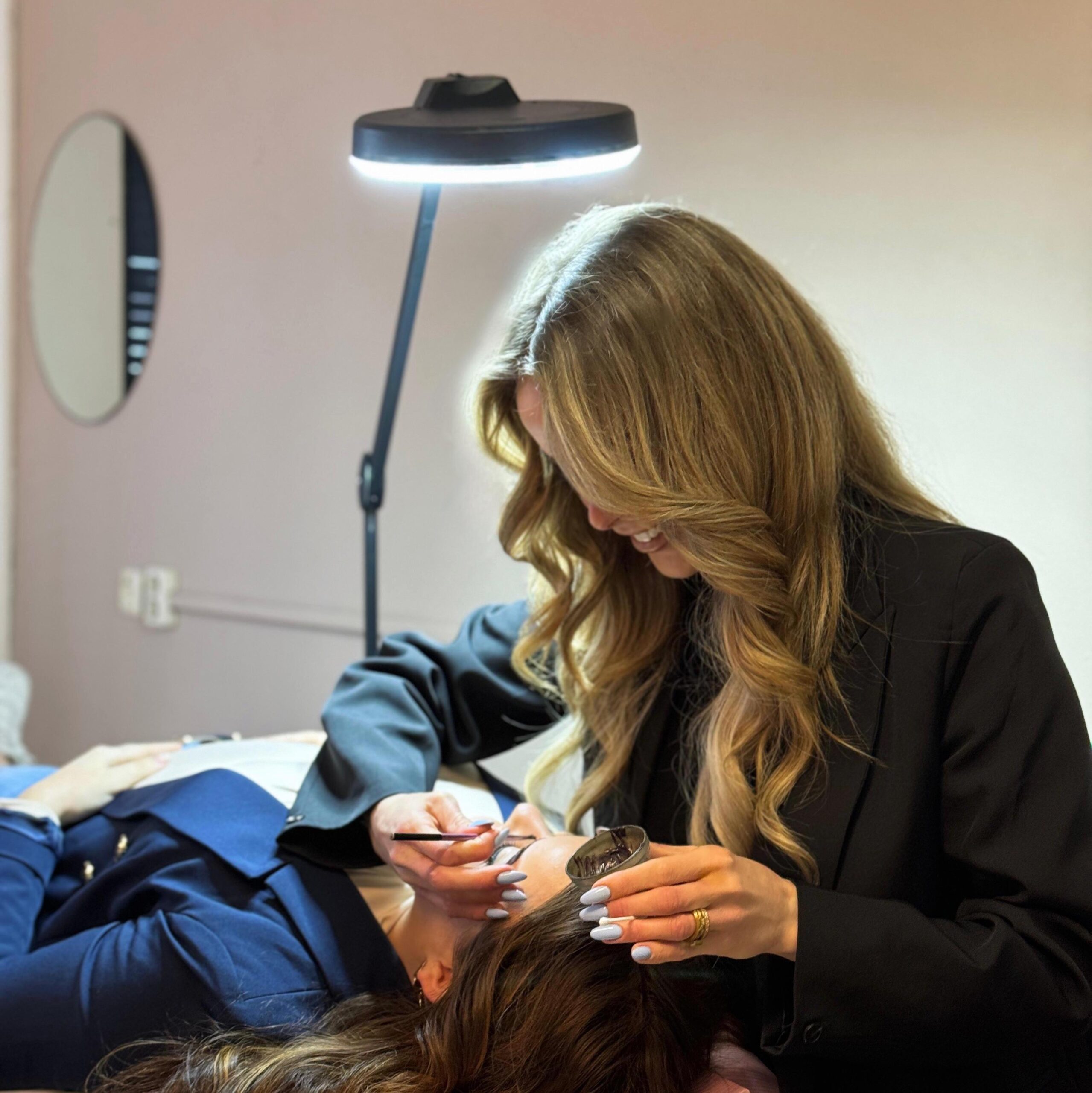 FleekMayBrows, Schoonheidssalon in Almelo